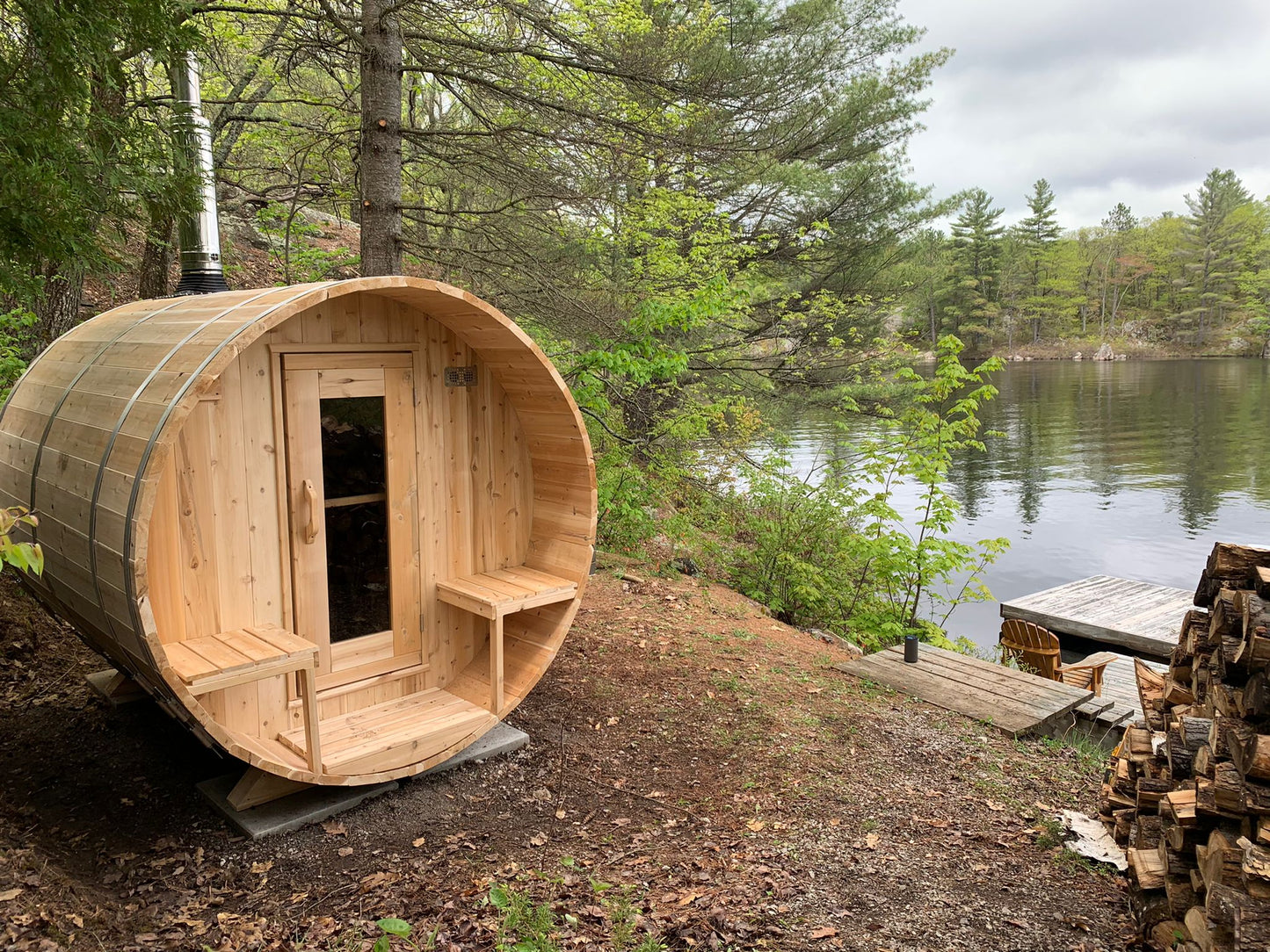 Dundalk Leisurecraft Canadian Timber 4 Person Serenity Barrel Sauna